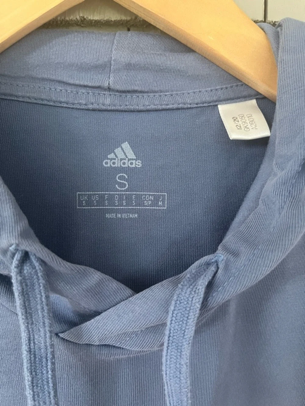 adidas Men’s Light Blue Hooded Pullover